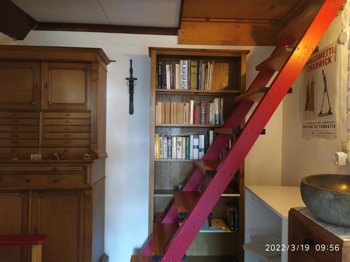 The Cosy Little House With The Sundial Villa Stavenisse Exteriör bild